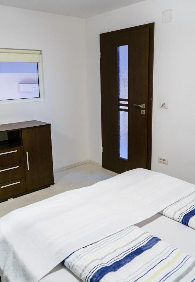 Vila Carolina Apulum Alba Iulia Exterior foto