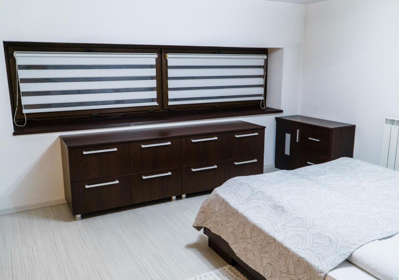 Vila Carolina Apulum Alba Iulia Exterior foto