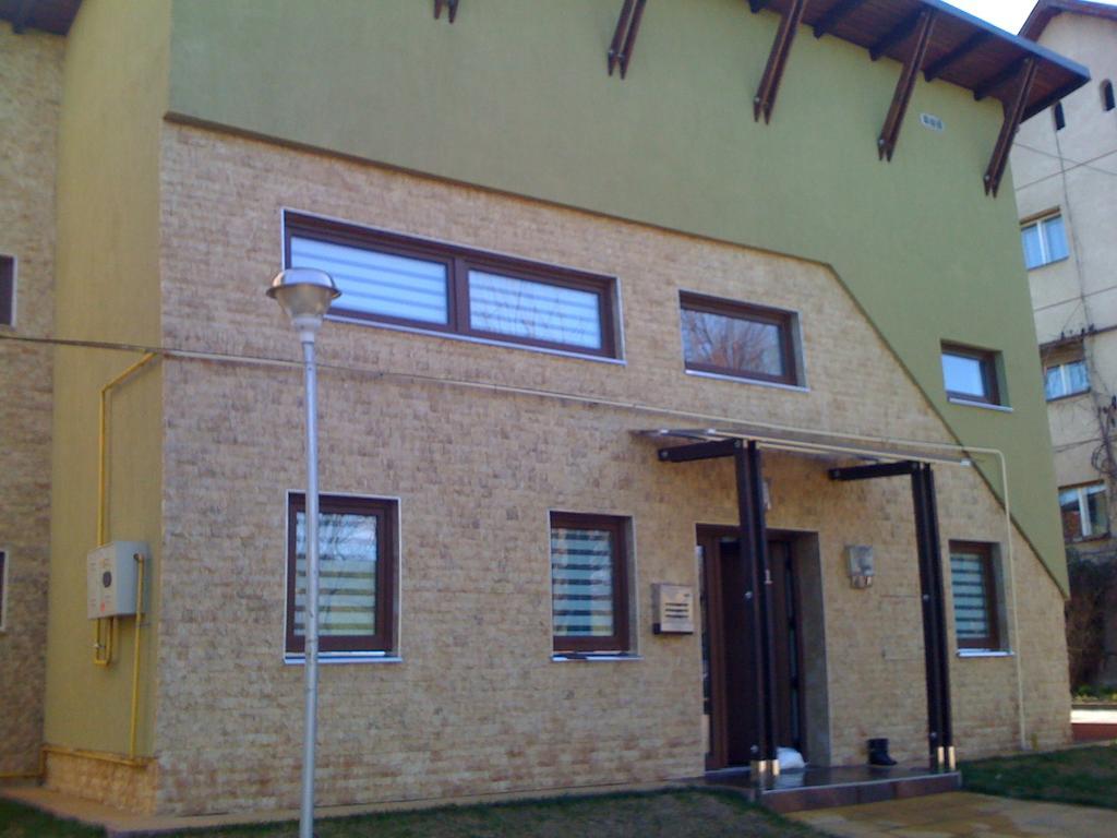 Vila Carolina Apulum Alba Iulia Exterior foto
